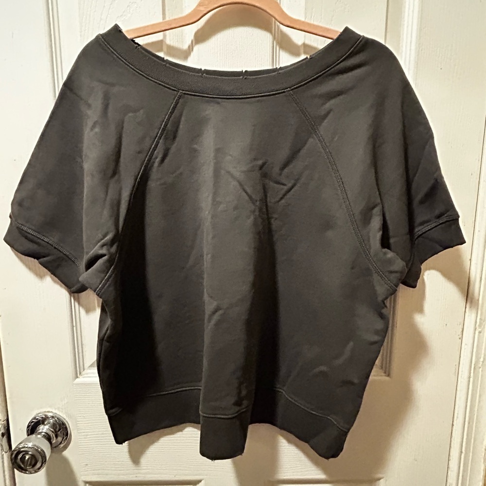 NWT Serra by Josie Rucker Short Sleeve Sweatshirt Size M - Picture 2 of 5